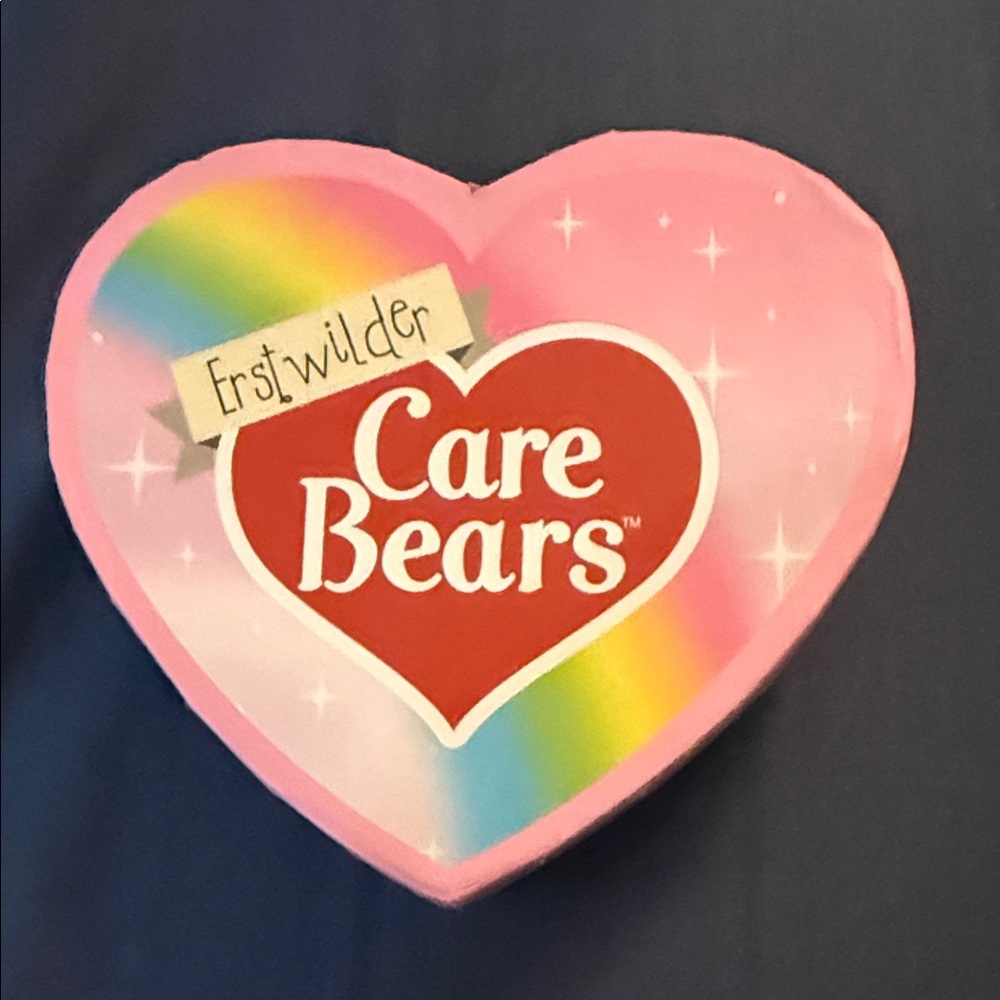 Blue CareBear Brooch Pin with Heart Box - Picture 5 of 5